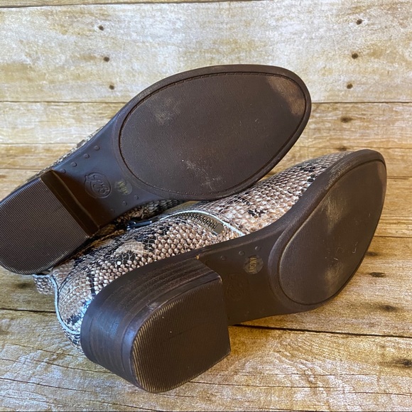 Lucky Brand Basel Snake Print Ankle Bootie Size 6 - Picture 10 of 11